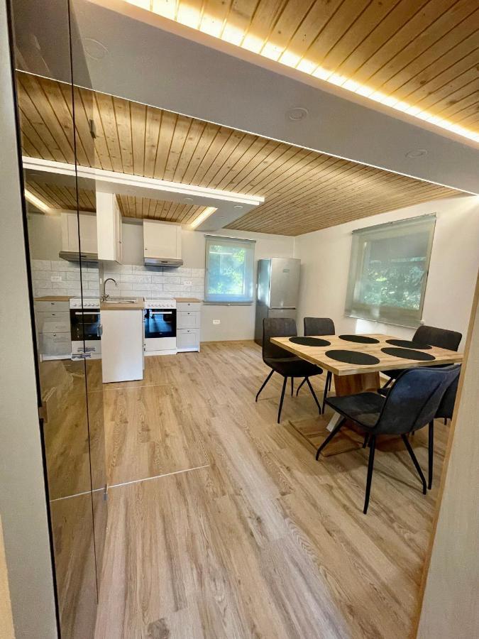 Cebelnk: Sanjska Hisica 4 Km Od Bleda Villa Lesce  Exteriör bild